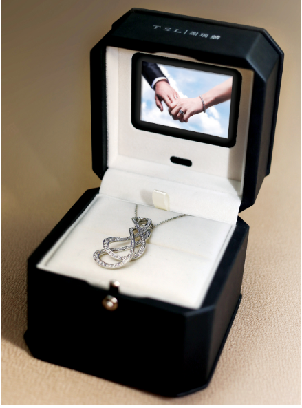 珠寶盒設(shè)計2-廣州駿業(yè)包裝實(shí)業(yè)有限公司 珠寶盒設(shè)計2