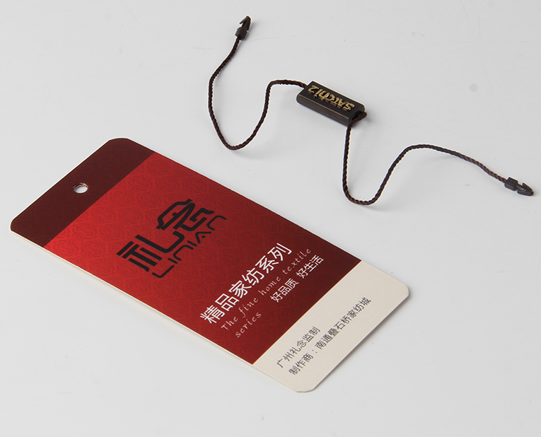 t恤吊牌廠的老師傅急急忙忙買來新的油墨，就是為了透明度