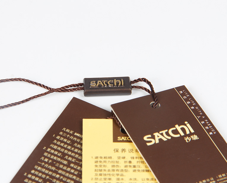 在服裝的紙牌定做過程中1個(gè)個(gè)環(huán)保新秀為何頻頻受挫？