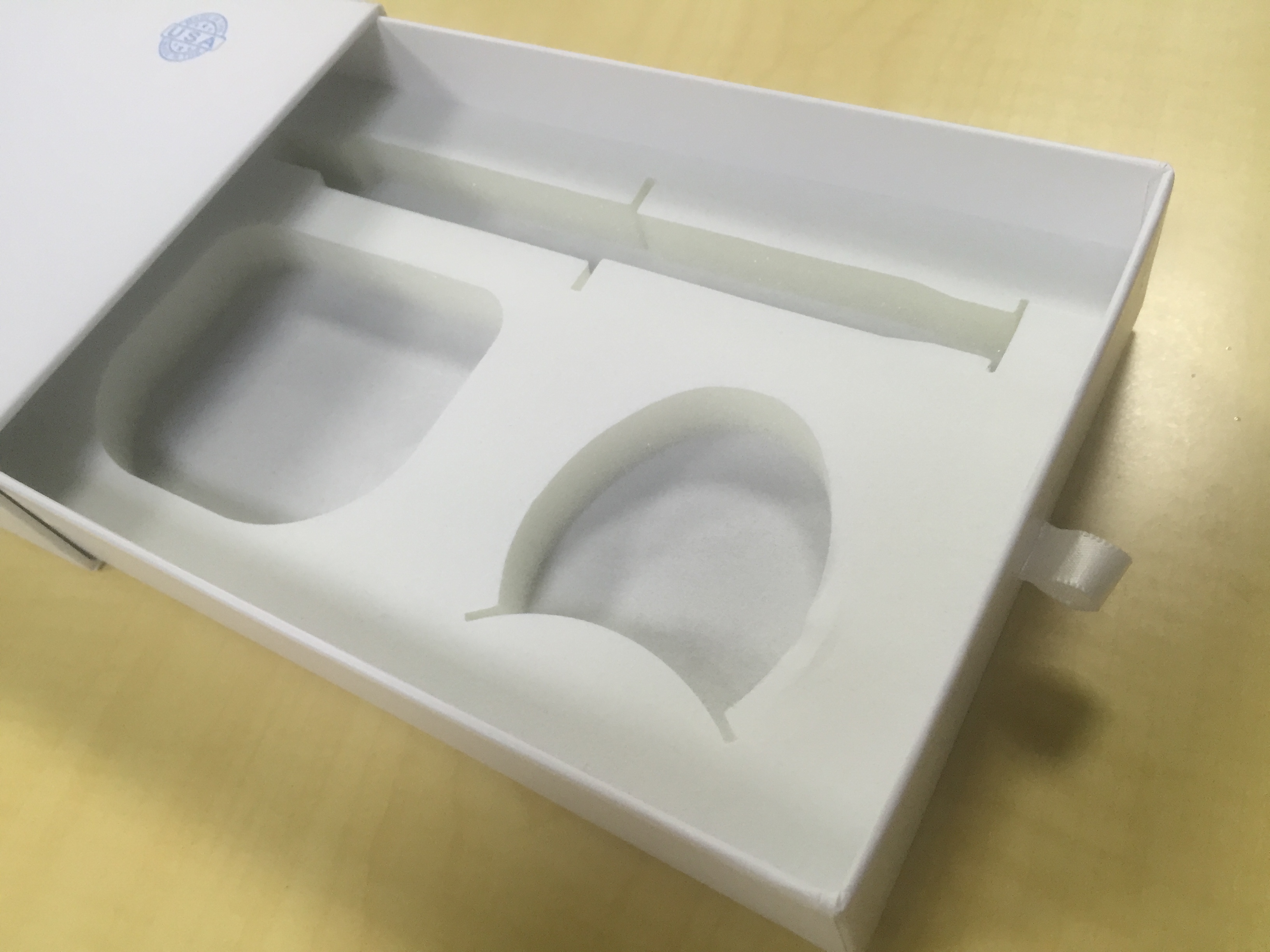 知道用數(shù)碼打樣給化妝品精品盒定制打樣成本低，沒想到這么低